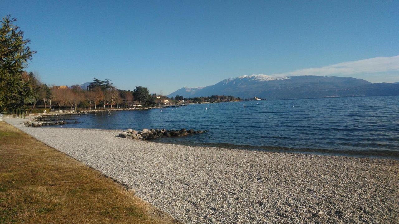 B&B Solstizio D'Estate San Felice del Benaco Bagian luar foto