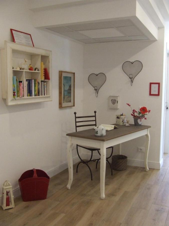 B&B Solstizio D'Estate San Felice del Benaco Bagian luar foto