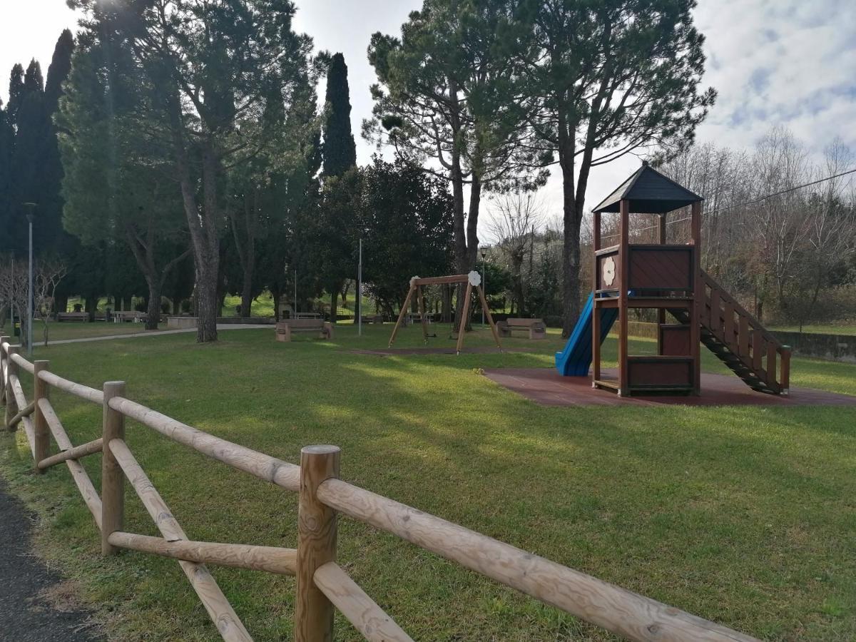 B&B Solstizio D'Estate San Felice del Benaco Bagian luar foto