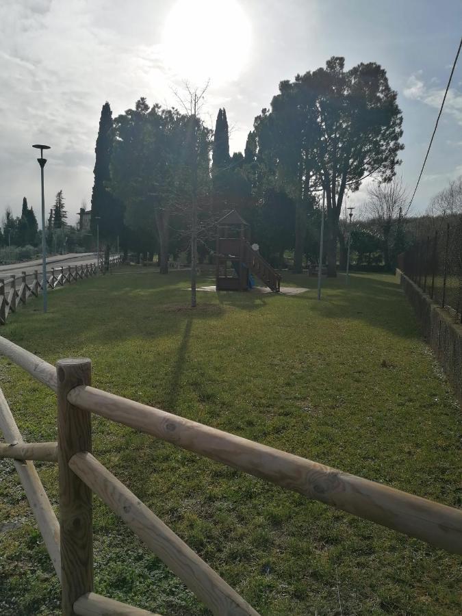 B&B Solstizio D'Estate San Felice del Benaco Bagian luar foto